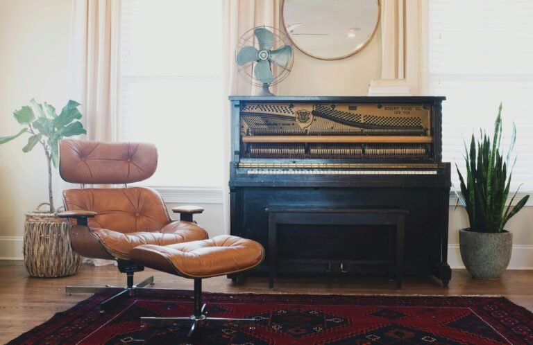 Home Office vs Rented Professional Room: The Real Numbers for Freelancers and Small Businesses